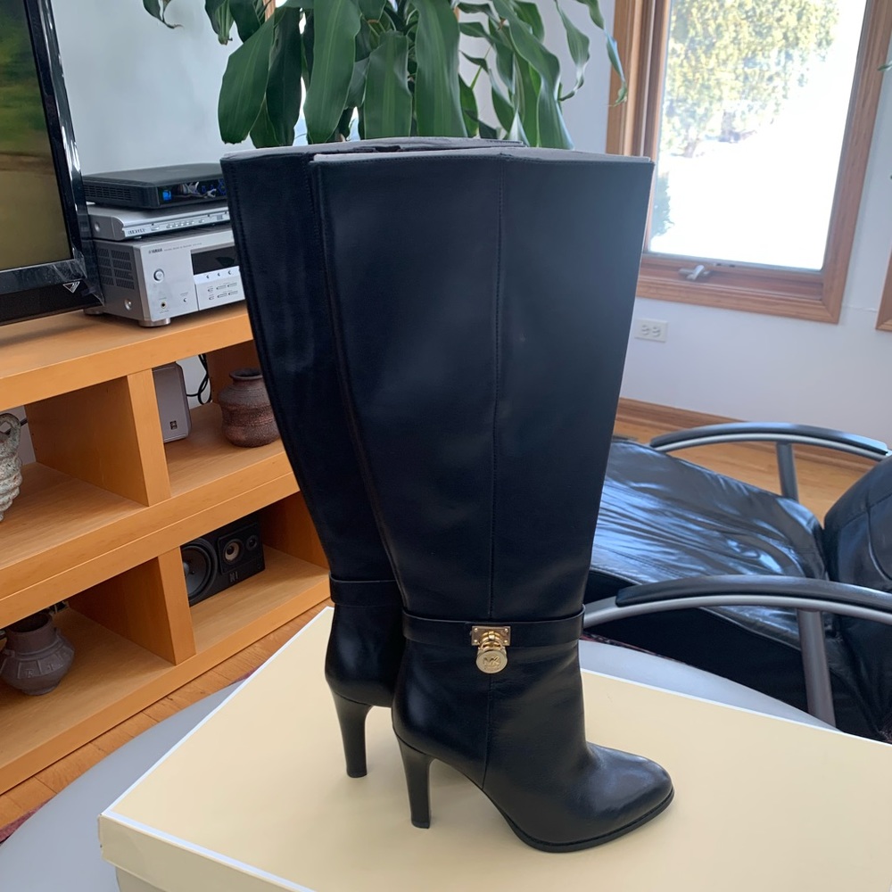 Michael Kors Hamilton Heeled Boots